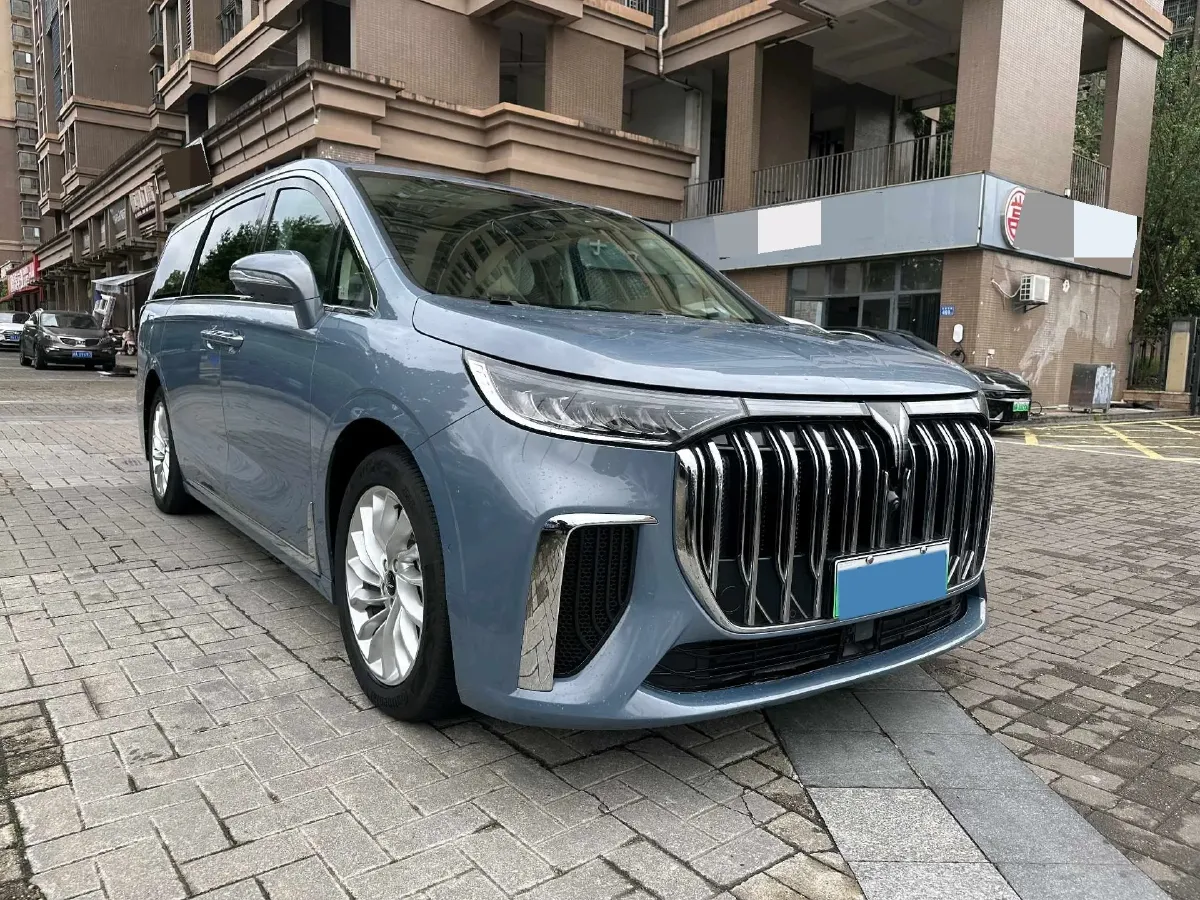 2022 Voyah Dream 1.5T 136HP L4 PHEV 25.57KWH,autocango,china used car exporter,china ev exporter,chinese used car exporter,chinese used ev exporter