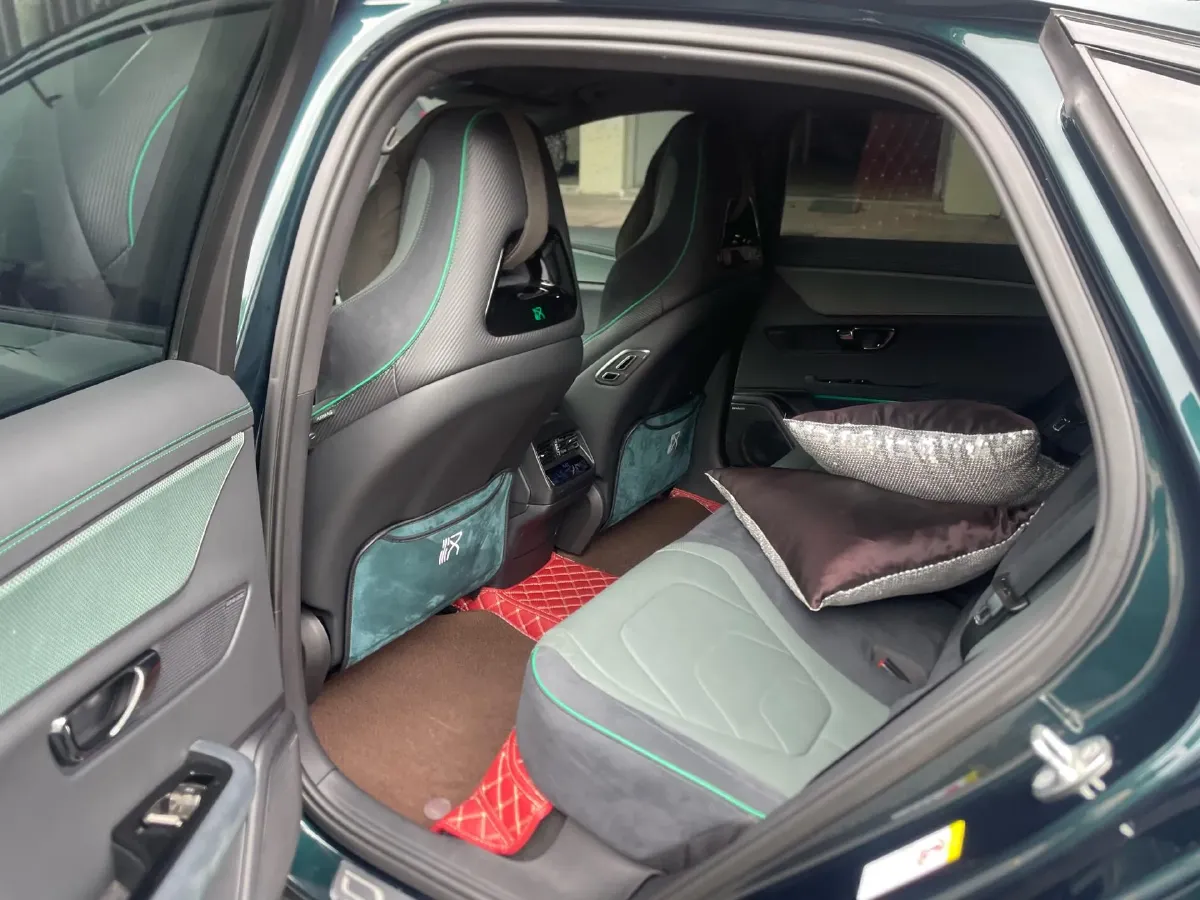 2022 Toyota Highlander 2.5L 192HP L4 E-CVT Hybrid,autocango,china used car exporter,china ev exporter,chinese used car exporter,chinese used ev exporter