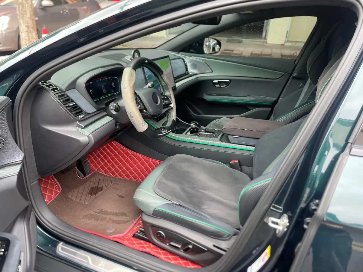 2022 Toyota Highlander 2.5L 192HP L4 E-CVT Hybrid,autocango,china used car exporter,china ev exporter,chinese used car exporter,chinese used ev exporter