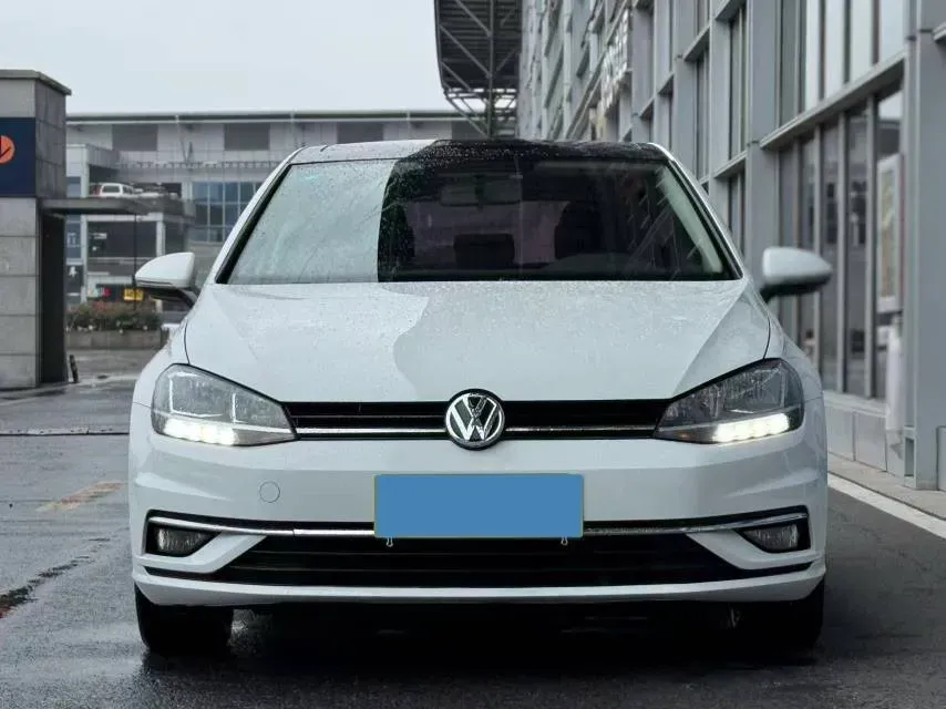 2018 Volkswagen Golf 1.6L 110HP L4 6AT,autocango,china used car exporter,china ev exporter,chinese used car exporter,chinese used ev exporter