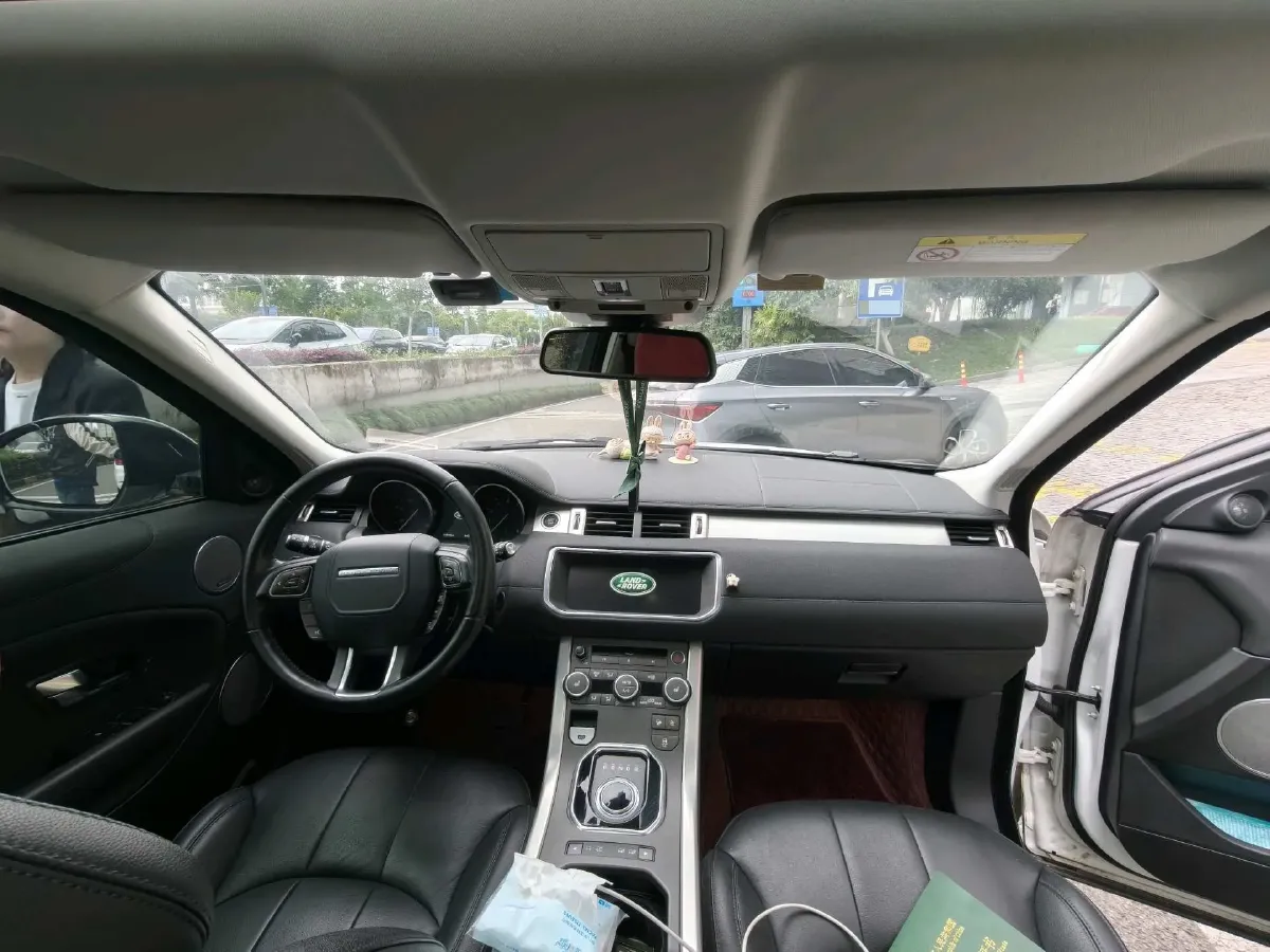 2018 Land Rover Range Rover Evoque 2.0T 241HP L4 9AT,autocango,china used car exporter,china ev exporter,chinese used car exporter,chinese used ev exporter