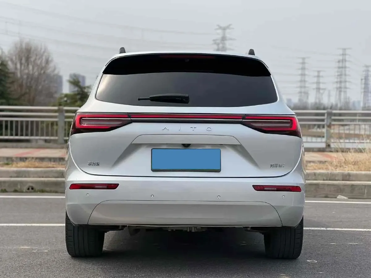 2024 AITO AITO M7 1.5T 152HP L4 REEV 40KWH,autocango,china used car exporter,china ev exporter,chinese used car exporter,chinese used ev exporter
