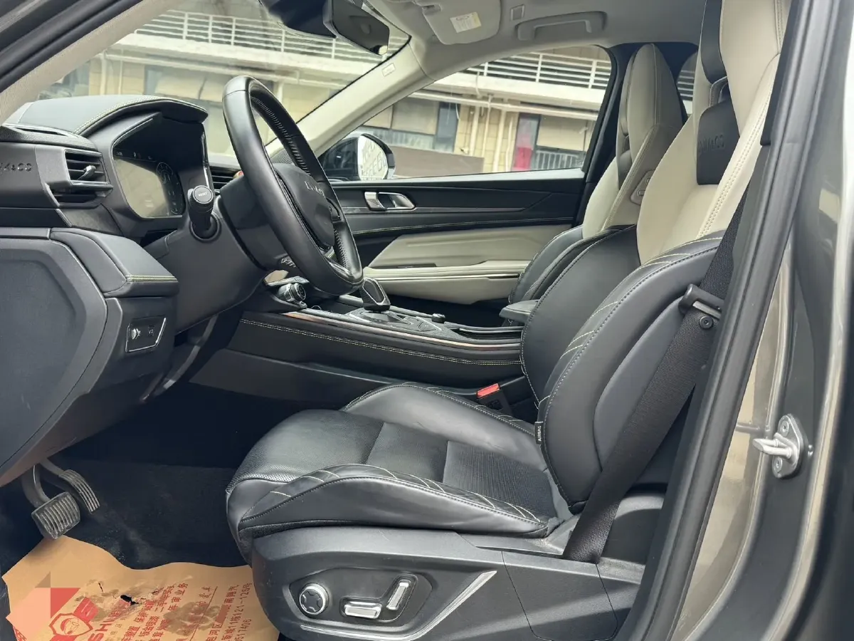 2022 LYNK&CO 05 2.0T 254HP L4 8AT,autocango,china used car exporter,china ev exporter,chinese used car exporter,chinese used ev exporter