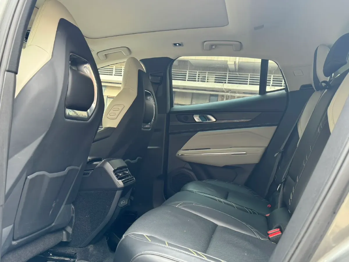 2022 LYNK&CO 05 2.0T 254HP L4 8AT,autocango,china used car exporter,china ev exporter,chinese used car exporter,chinese used ev exporter