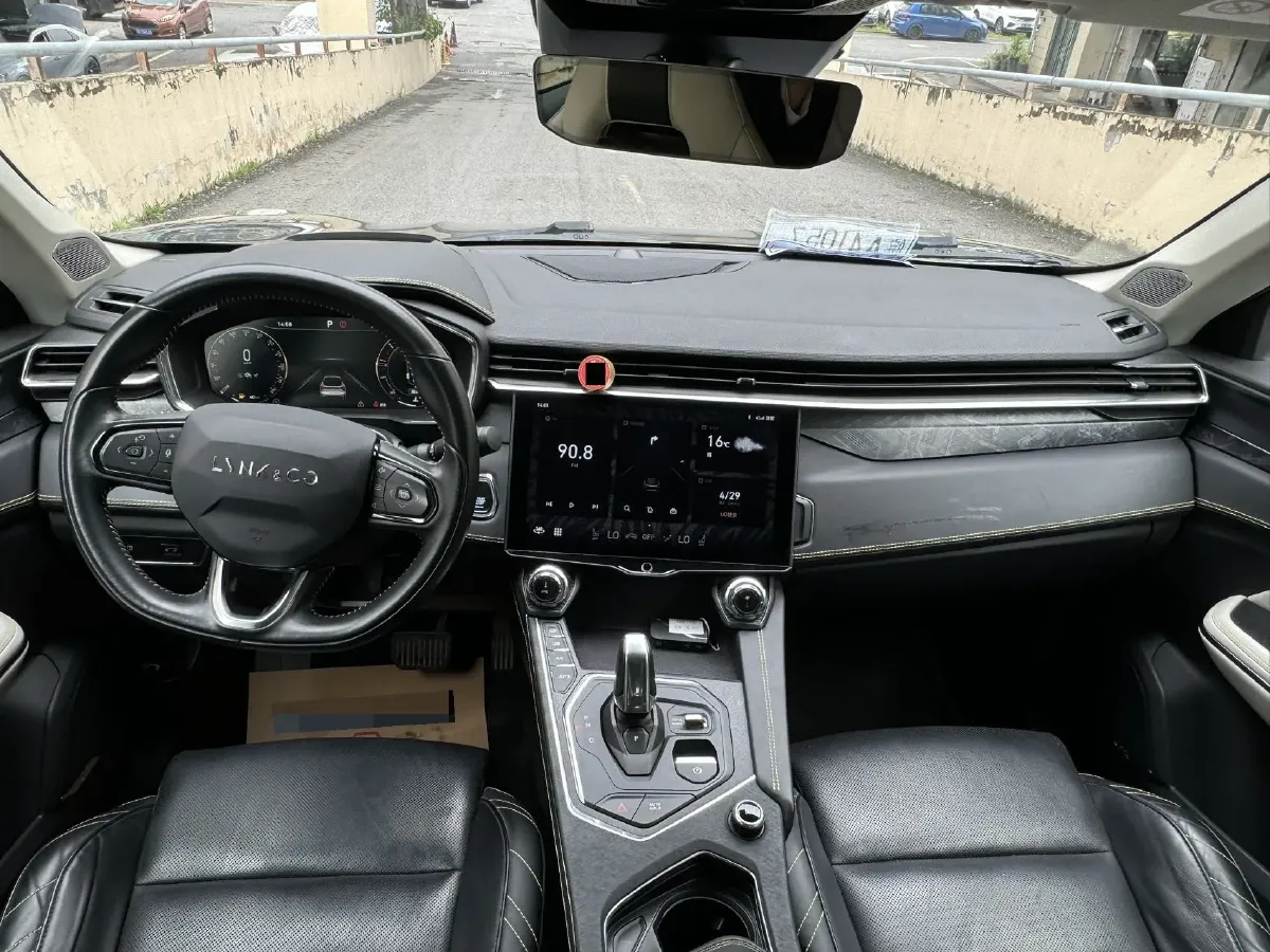 2022 LYNK&CO 05 2.0T 254HP L4 8AT,autocango,china used car exporter,china ev exporter,chinese used car exporter,chinese used ev exporter