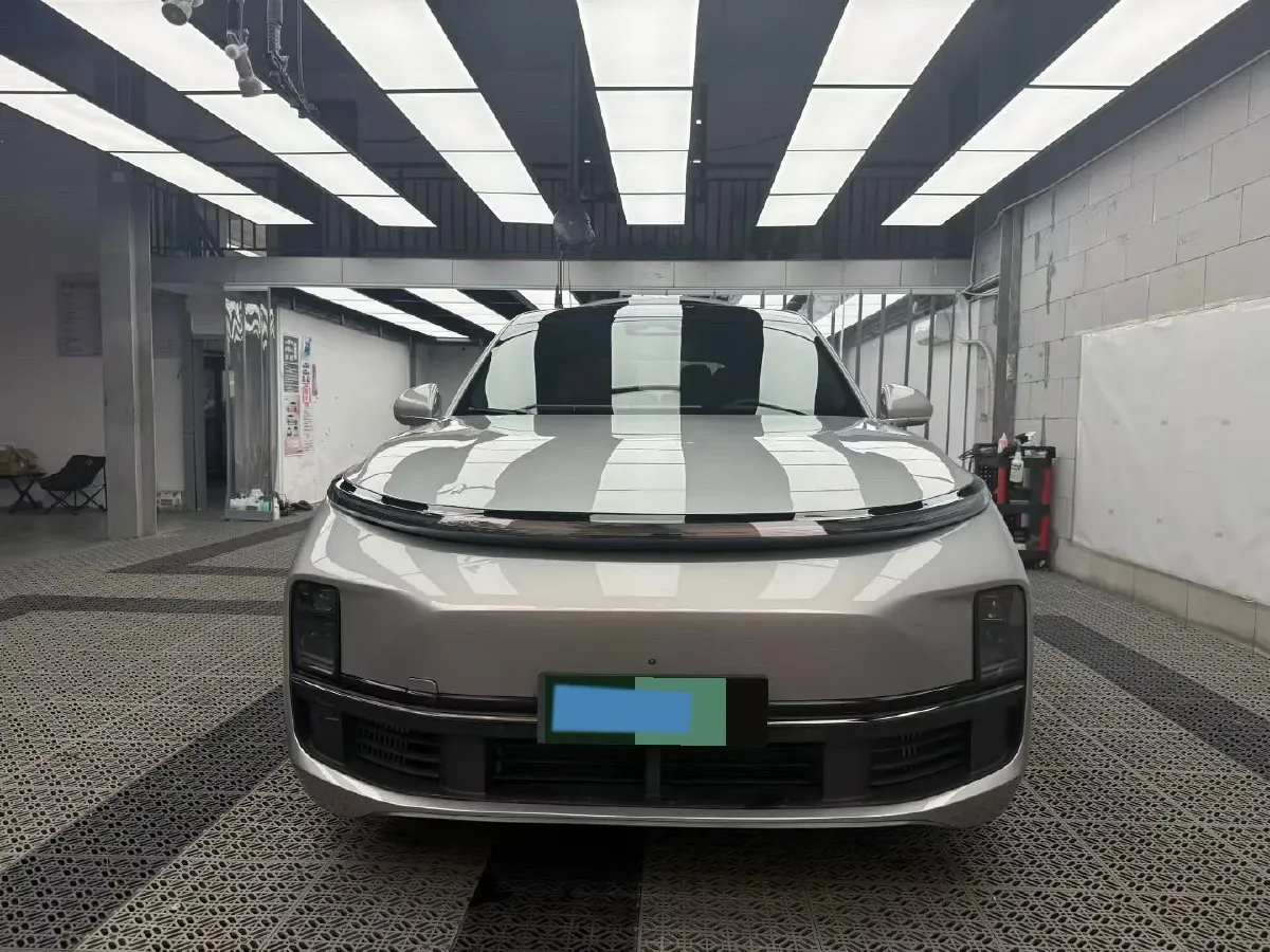 2023 Li L8 Range Extended 154HP REEV 40.9KWH,autocango,china used car exporter,china ev exporter,chinese used car exporter,chinese used ev exporter