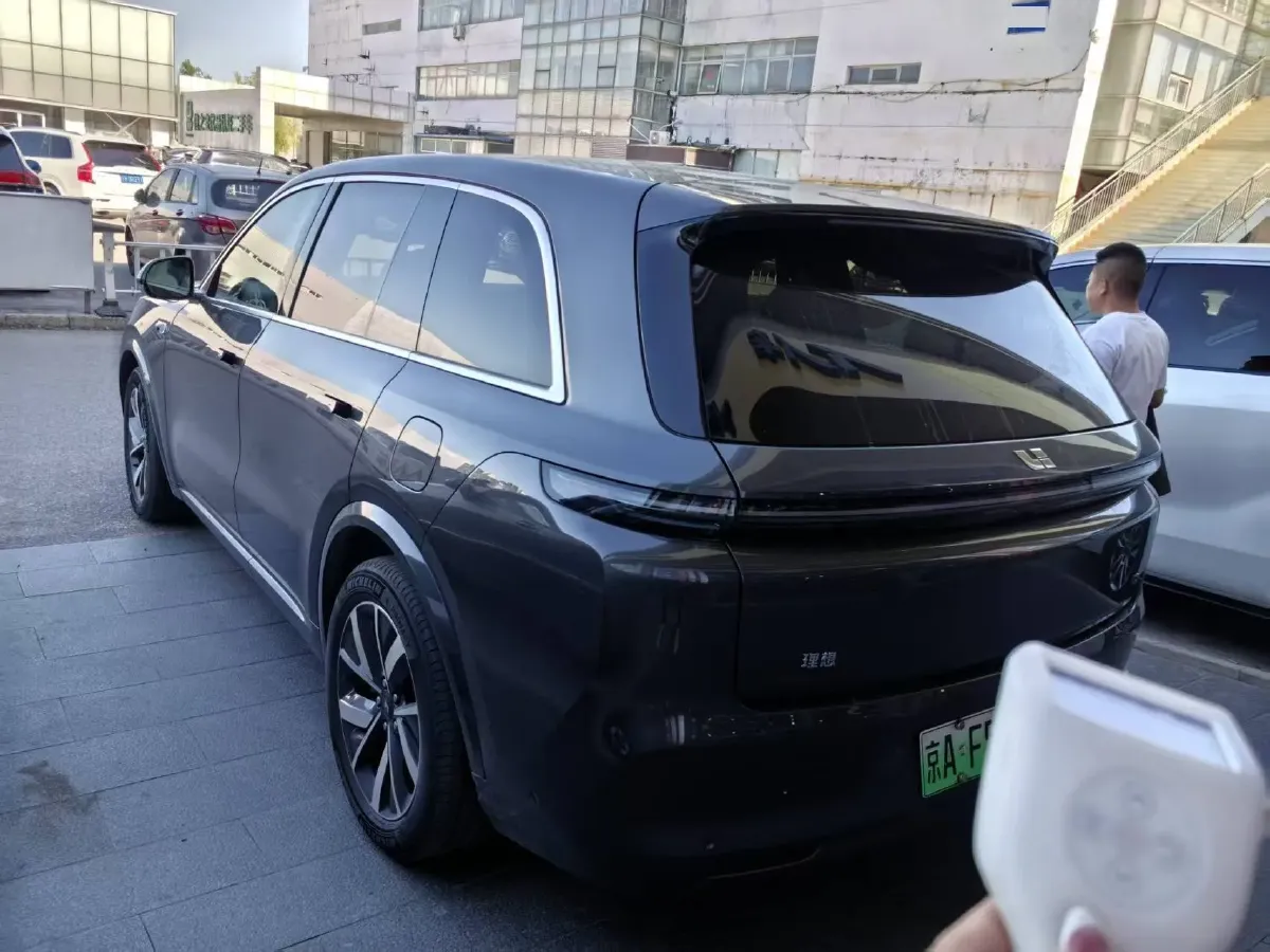 2023 Li L7 Range Extended 154HP REEV 40.9KWH,autocango,china used car exporter,china ev exporter,chinese used car exporter,chinese used ev exporter
