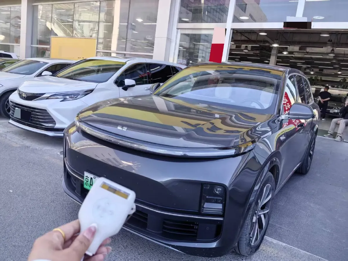 2023 Li L7 Range Extended 154HP REEV 40.9KWH,autocango,china used car exporter,china ev exporter,chinese used car exporter,chinese used ev exporter