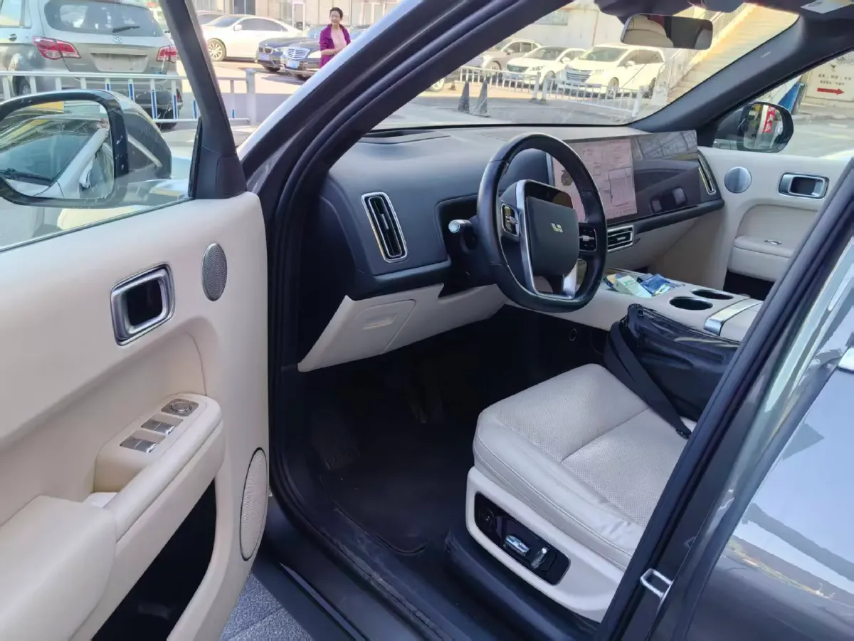 2023 Li L7 Range Extended 154HP REEV 40.9KWH,autocango,china used car exporter,china ev exporter,chinese used car exporter,chinese used ev exporter