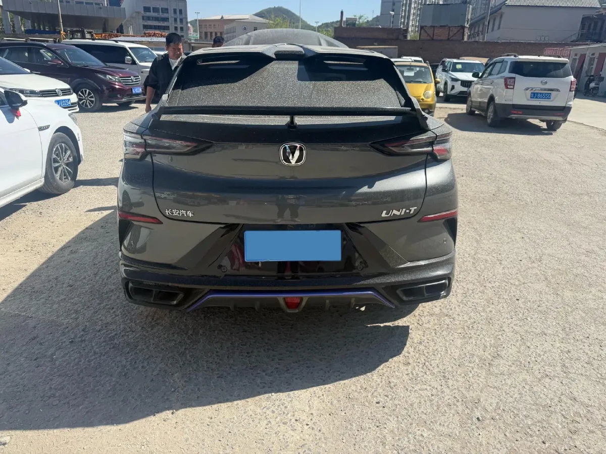 2023 ChangAn UNI-T 1.5T 188HP L4 7DCT,autocango,china used car exporter,china ev exporter,chinese used car exporter,chinese used ev exporter