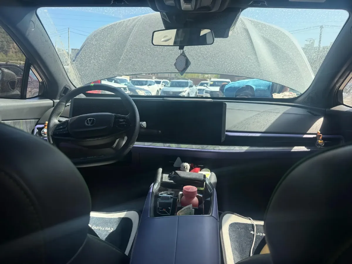 2023 ChangAn UNI-T 1.5T 188HP L4 7DCT,autocango,china used car exporter,china ev exporter,chinese used car exporter,chinese used ev exporter