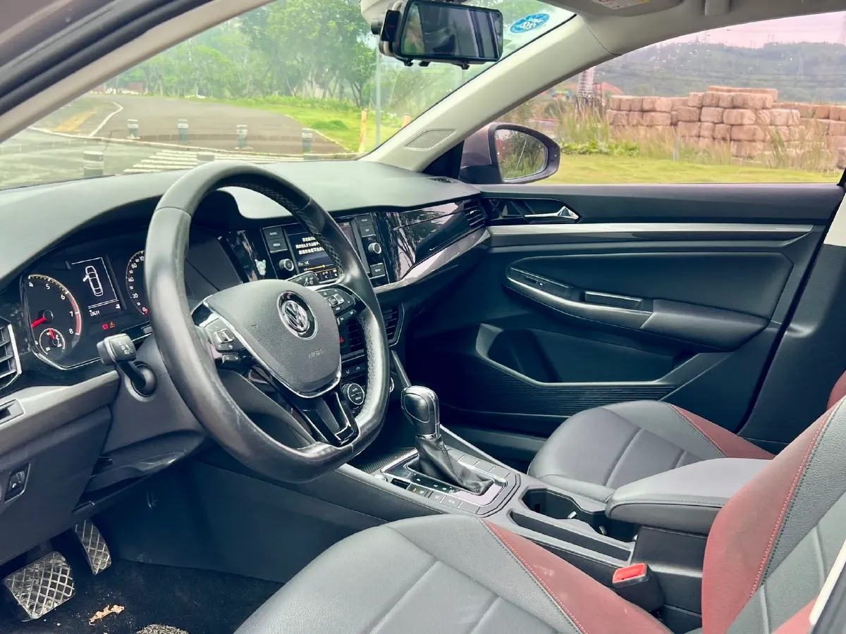 2019 MAXUS T70 2.0T 163HP L4 6AT,autocango,china used car exporter,china ev exporter,chinese used car exporter,chinese used ev exporter