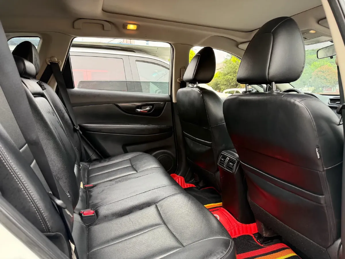 2021 Nissan X-Trail 2.0L 151HP L4 CVT,autocango,china used car exporter,china ev exporter,chinese used car exporter,chinese used ev exporter