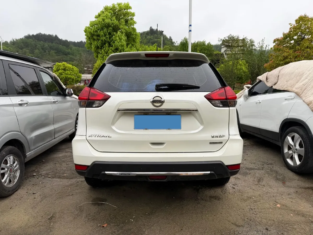 2021 Nissan X-Trail 2.0L 151HP L4 CVT,autocango,china used car exporter,china ev exporter,chinese used car exporter,chinese used ev exporter