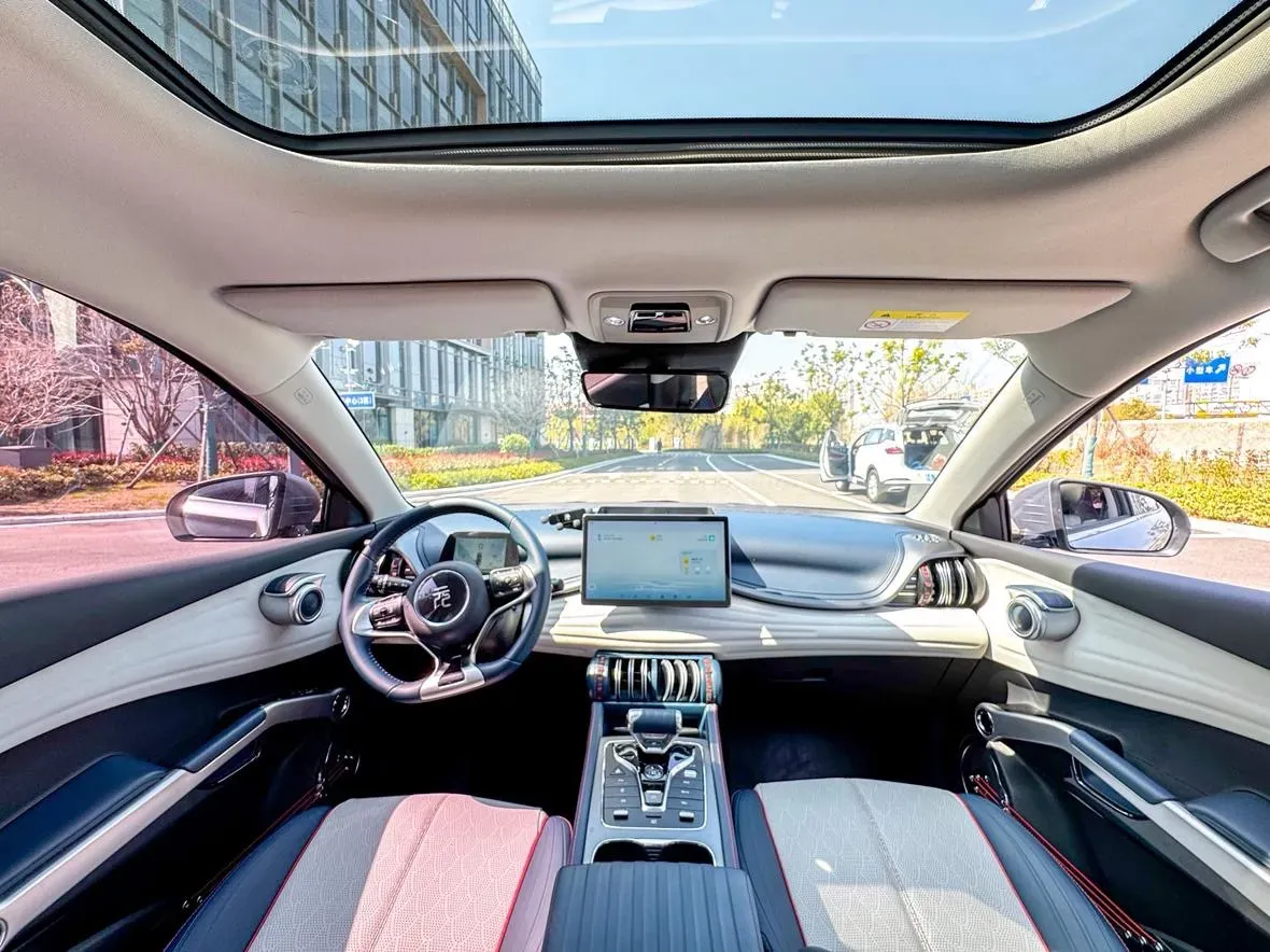 2022 Foton Grand General G7 2.0T 238HP L4 8AT,autocango,china used car exporter,china ev exporter,chinese used car exporter,chinese used ev exporter