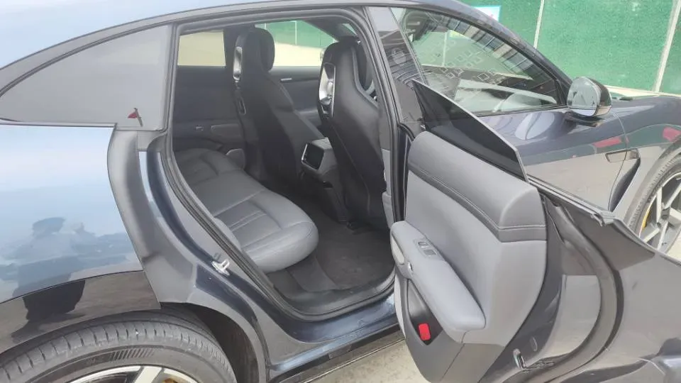 2025 MI YU7 BEV 101.7KWH,autocango,china used car exporter,china ev exporter,chinese used car exporter,chinese used ev exporter