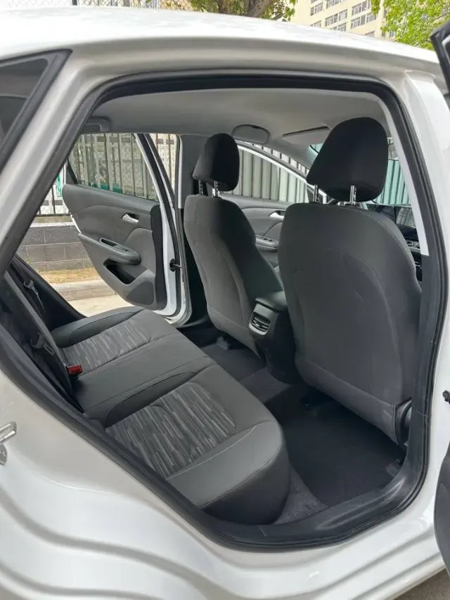 2024 Chevrolet Monza 1.5L 113HP L4 6DCT,autocango,china used car exporter,china ev exporter,chinese used car exporter,chinese used ev exporter