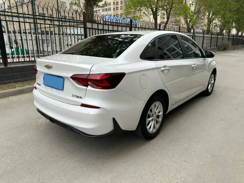 2024 Chevrolet Monza 1.5L 113HP L4 6DCT,autocango,china used car exporter,china ev exporter,chinese used car exporter,chinese used ev exporter