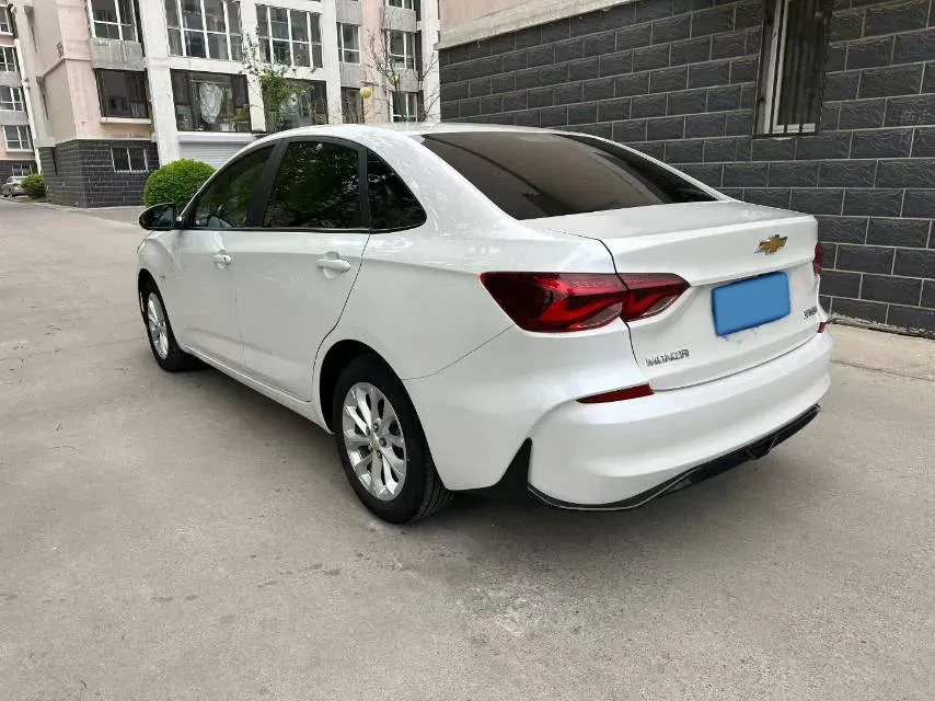 2024 Chevrolet Monza 1.5L 113HP L4 6DCT,autocango,china used car exporter,china ev exporter,chinese used car exporter,chinese used ev exporter