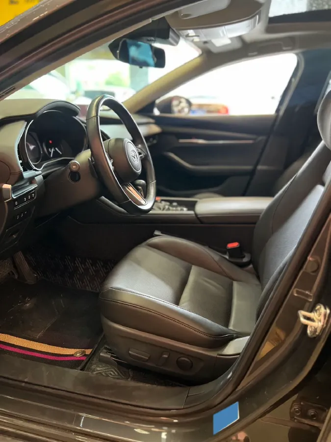 2022 Mazda 3 Axela 2.0L 158HP L4 6AT,autocango,china used car exporter,china ev exporter,chinese used car exporter,chinese used ev exporter