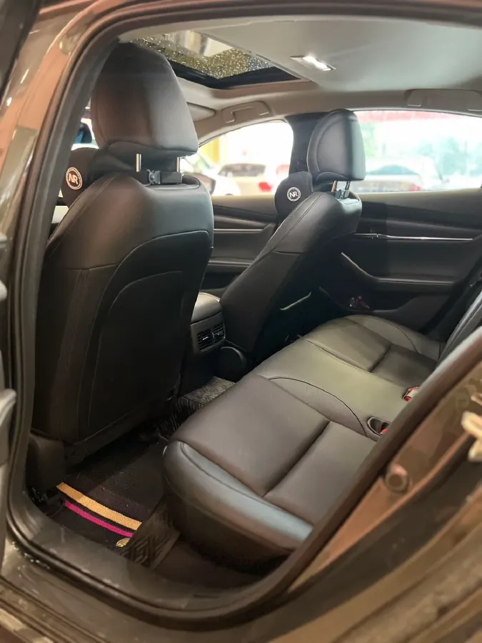 2022 Mazda 3 Axela 2.0L 158HP L4 6AT,autocango,china used car exporter,china ev exporter,chinese used car exporter,chinese used ev exporter