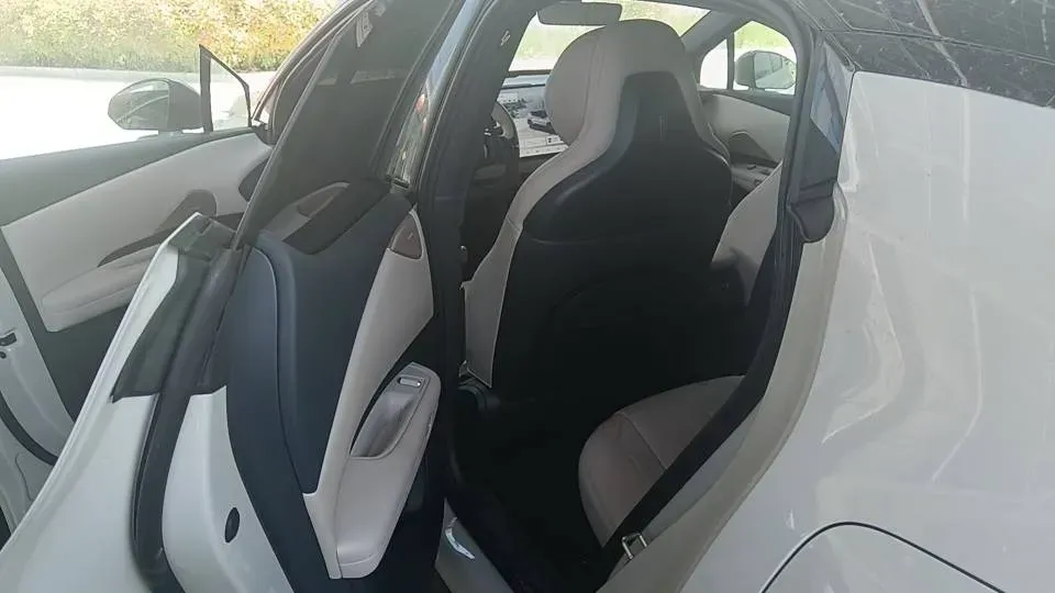 2025 Dongfeng Z9 2.0T 258HP L4 8AT,autocango,china used car exporter,china ev exporter,chinese used car exporter,chinese used ev exporter