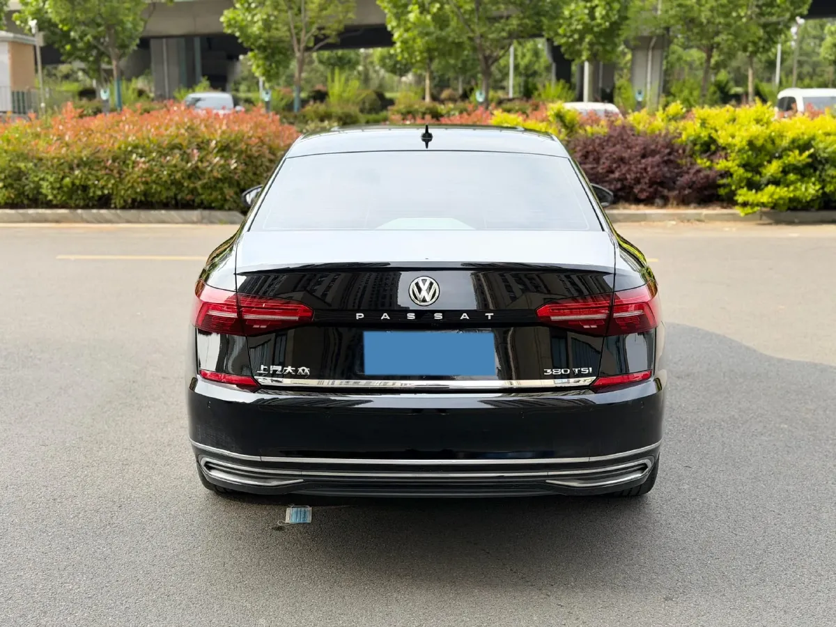 2020 Volkswagen Passat 2.0T 220HP L4 7DCT,autocango,china used car exporter,china ev exporter,chinese used car exporter,chinese used ev exporter