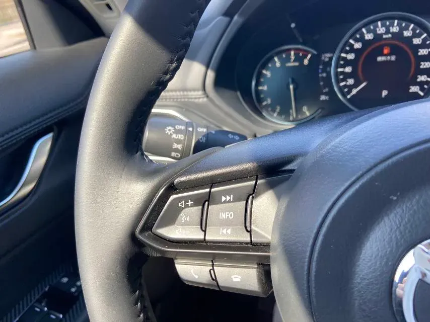 2022 Hyundai Tucson 2.0L 150HP L4 6AT Hybrid,autocango,china used car exporter,china ev exporter,chinese used car exporter,chinese used ev exporter