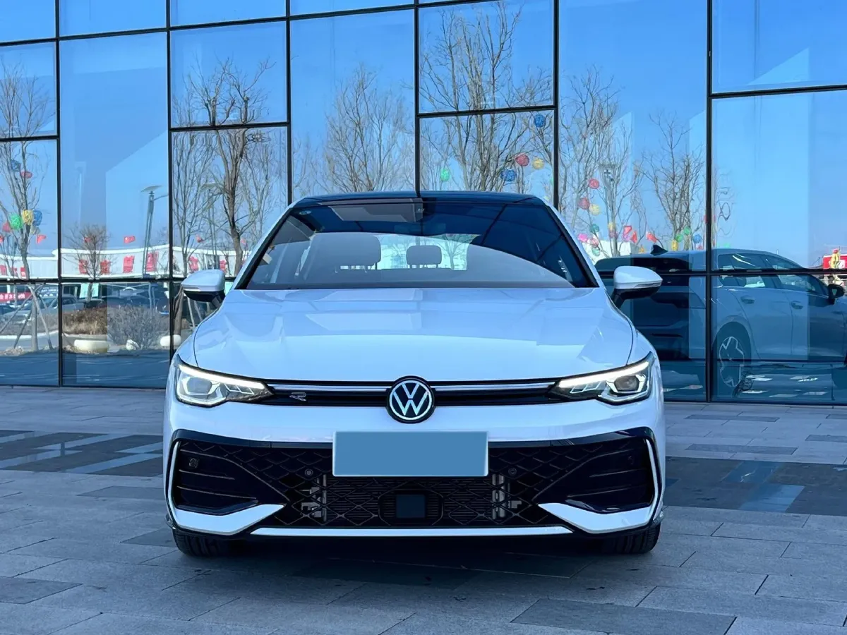 2025 Volkswagen Golf 1.5T 160HP L4 7DCT,autocango,china used car exporter,china ev exporter,chinese used car exporter,chinese used ev exporter