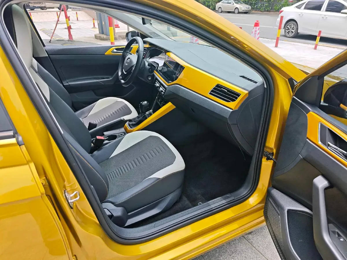 2019 Volkswagen Polo 1.5L 113HP L4 6AT,autocango,china used car exporter,china ev exporter,chinese used car exporter,chinese used ev exporter