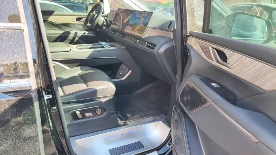 2025 WEY HighMountain 1.5T 170HP L4 4DHT PHEV,autocango,china used car exporter,china ev exporter,chinese used car exporter,chinese used ev exporter