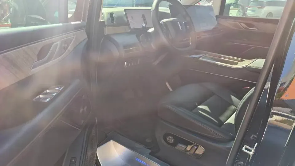 2025 WEY HighMountain 1.5T 170HP L4 4DHT PHEV,autocango,china used car exporter,china ev exporter,chinese used car exporter,chinese used ev exporter