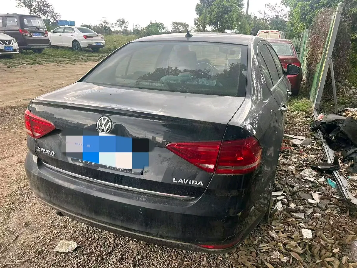 2017 Zotye Damy X7 1.8T 177HP L4 5MT,autocango,china used car exporter,china ev exporter,chinese used car exporter,chinese used ev exporter