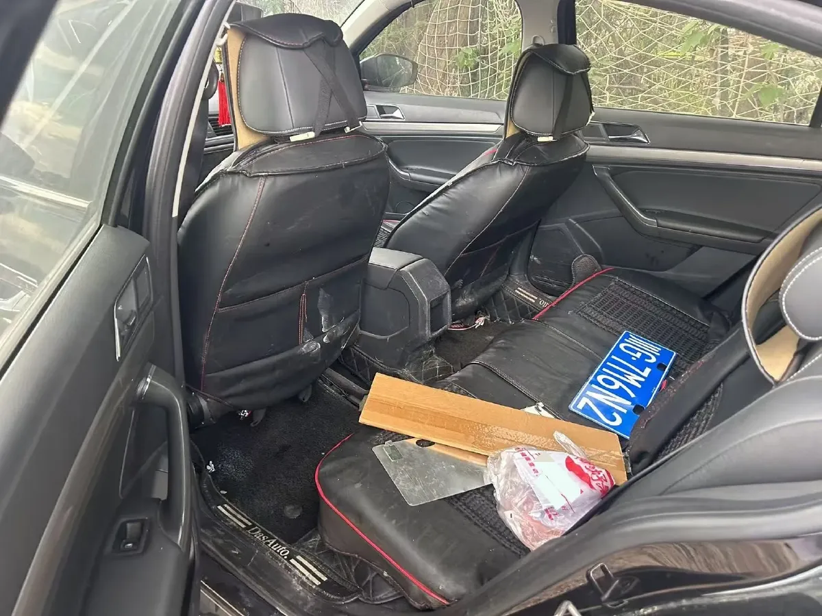 2017 Zotye Damy X7 1.8T 177HP L4 5MT,autocango,china used car exporter,china ev exporter,chinese used car exporter,chinese used ev exporter