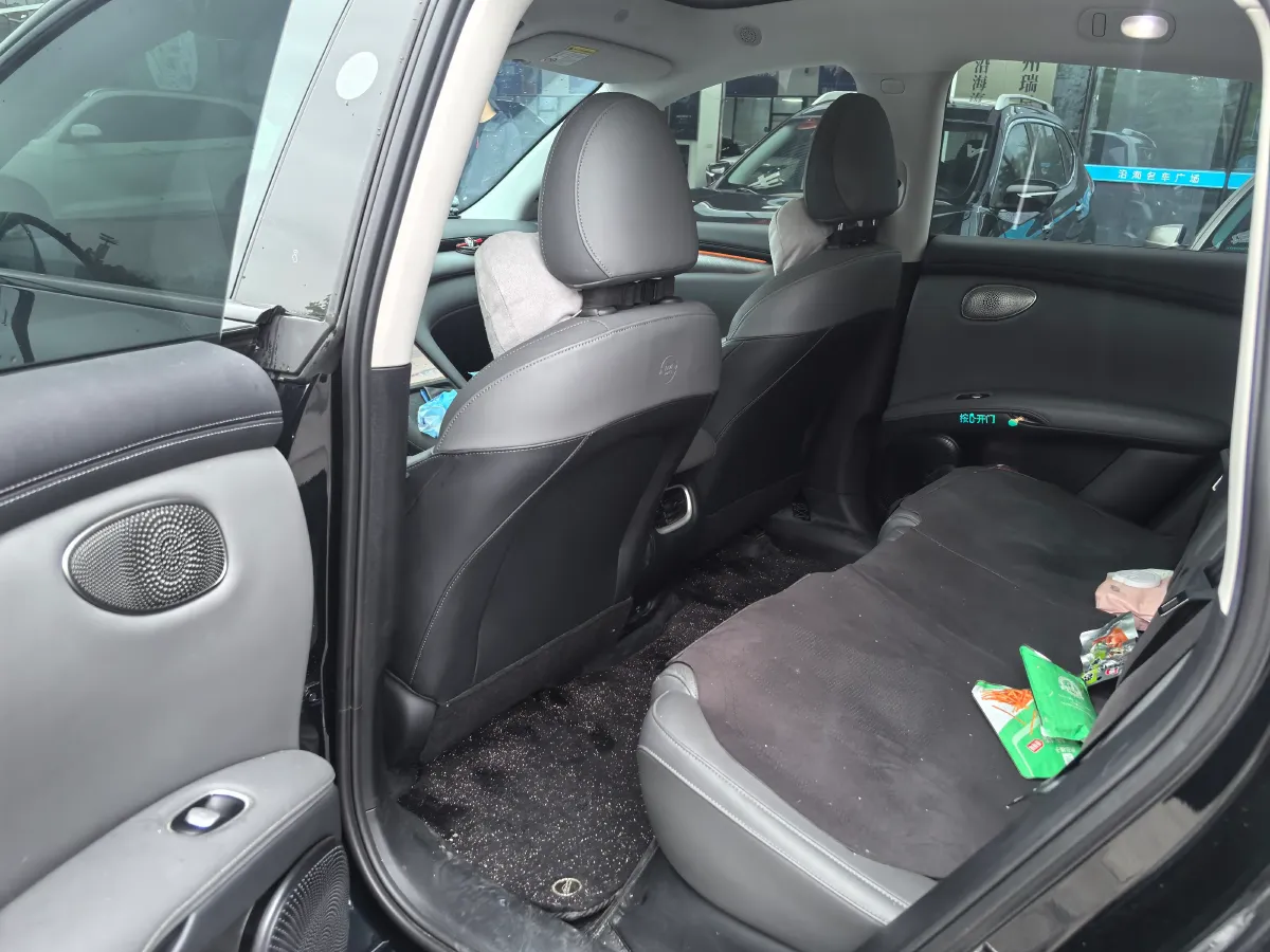 2025 IM LS6 BEV 75KWH,autocango,china used car exporter,china ev exporter,chinese used car exporter,chinese used ev exporter