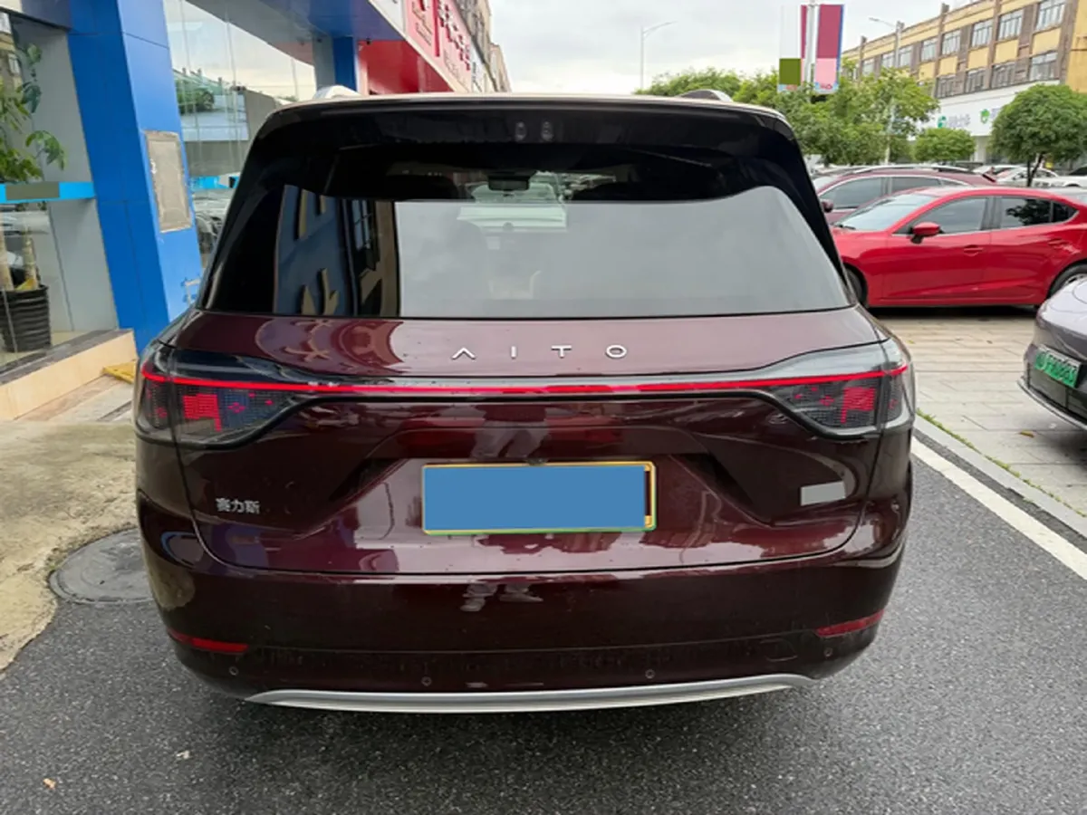 2025 AITO AITO M9 REEV 160HP REEV 52KWH,autocango,china used car exporter,china ev exporter,chinese used car exporter,chinese used ev exporter