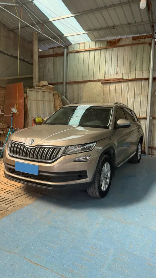 2018 Skoda Kodiak 2.0T 186HP L4 7DCT,autocango,china used car exporter,china ev exporter,chinese used car exporter,chinese used ev exporter