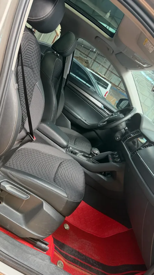 2018 Skoda Kodiak 2.0T 186HP L4 7DCT,autocango,china used car exporter,china ev exporter,chinese used car exporter,chinese used ev exporter