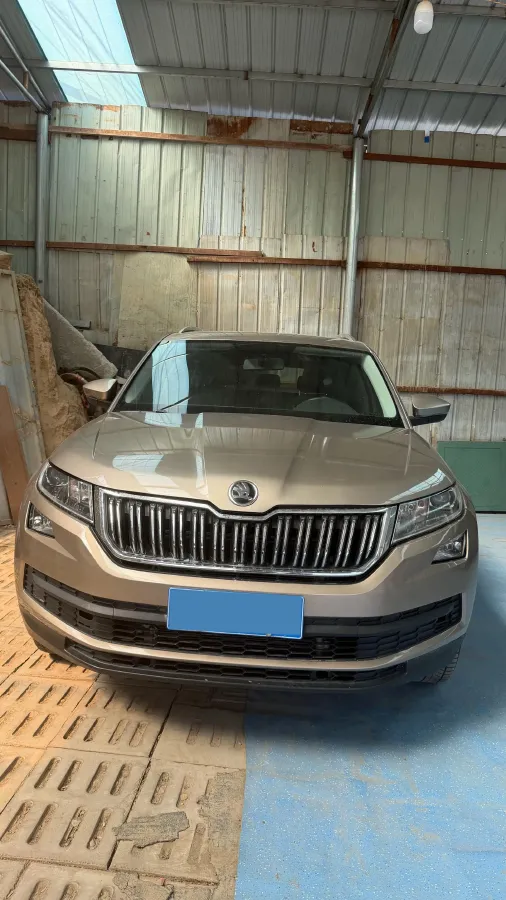 2018 Skoda Kodiak 2.0T 186HP L4 7DCT,autocango,china used car exporter,china ev exporter,chinese used car exporter,chinese used ev exporter