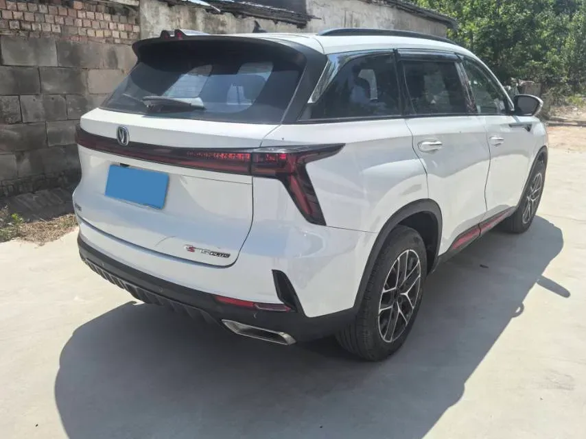 2022 ChangAn CS75 Plus 1.5T 188HP L4 8AT,autocango,china used car exporter,china ev exporter,chinese used car exporter,chinese used ev exporter