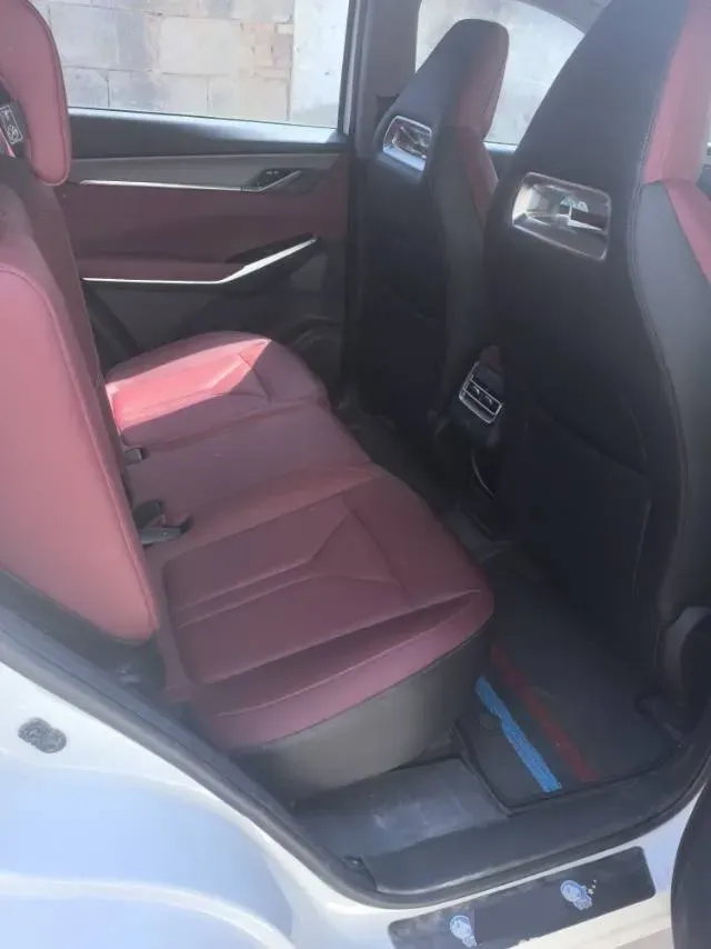 2022 ChangAn CS75 Plus 1.5T 188HP L4 8AT,autocango,china used car exporter,china ev exporter,chinese used car exporter,chinese used ev exporter