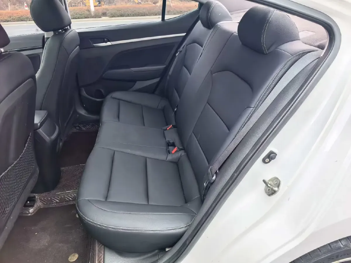 2016 Hyundai Elantra 1.6L 130HP L4 6AT,autocango,china used car exporter,china ev exporter,chinese used car exporter,chinese used ev exporter