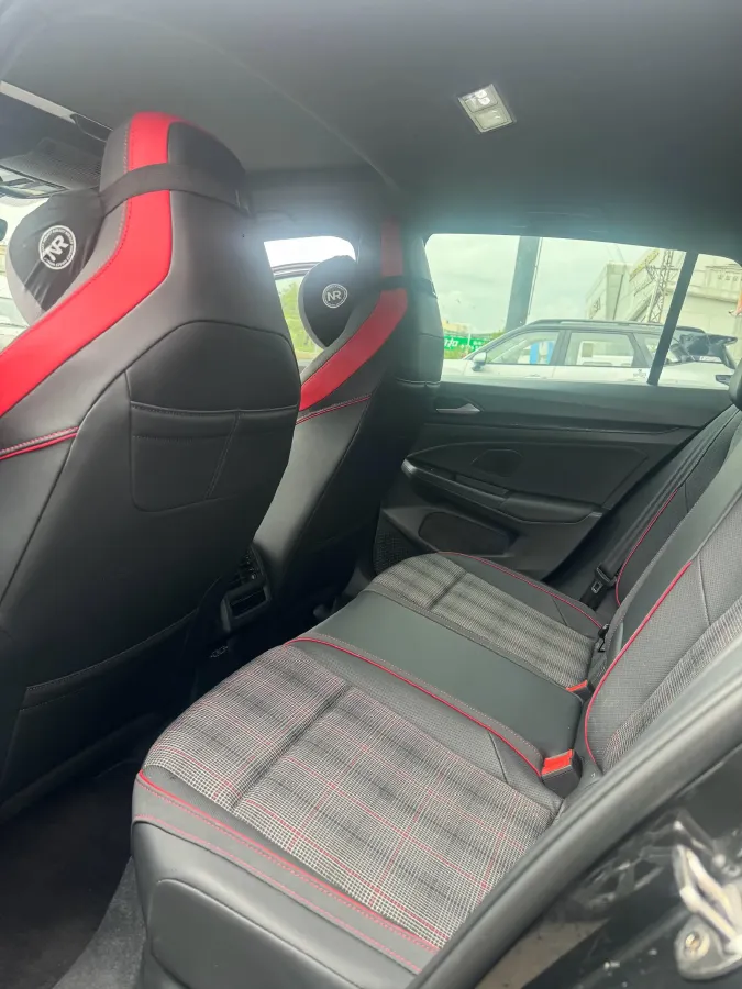 2023 Volkswagen GolfGTI 2.0T 220HP L4 7DCT,autocango,china used car exporter,china ev exporter,chinese used car exporter,chinese used ev exporter