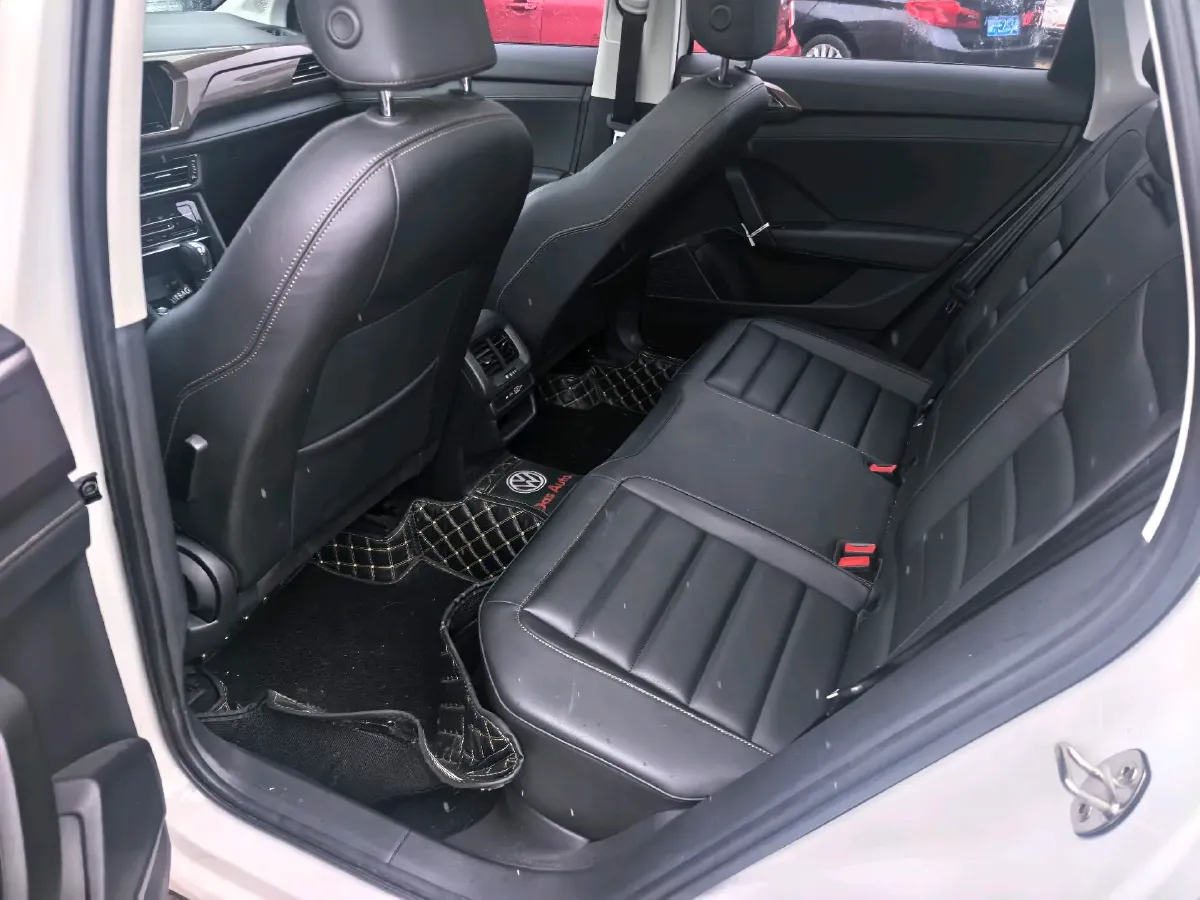 2022 Ford Transit 2.0T 202HP L4 6AT,autocango,china used car exporter,china ev exporter,chinese used car exporter,chinese used ev exporter