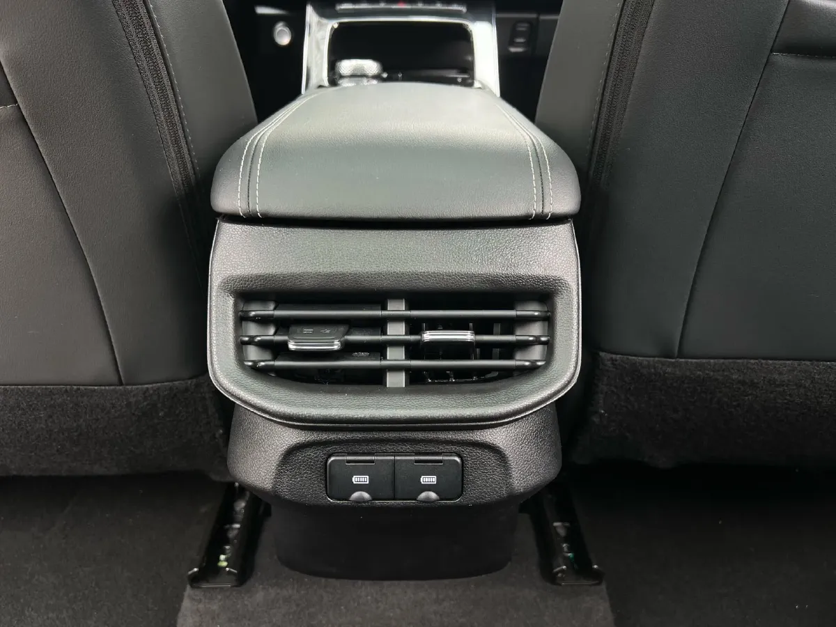 2022 Haval H6 1.5T 184HP L4 7DCT,autocango,china used car exporter,china ev exporter,chinese used car exporter,chinese used ev exporter