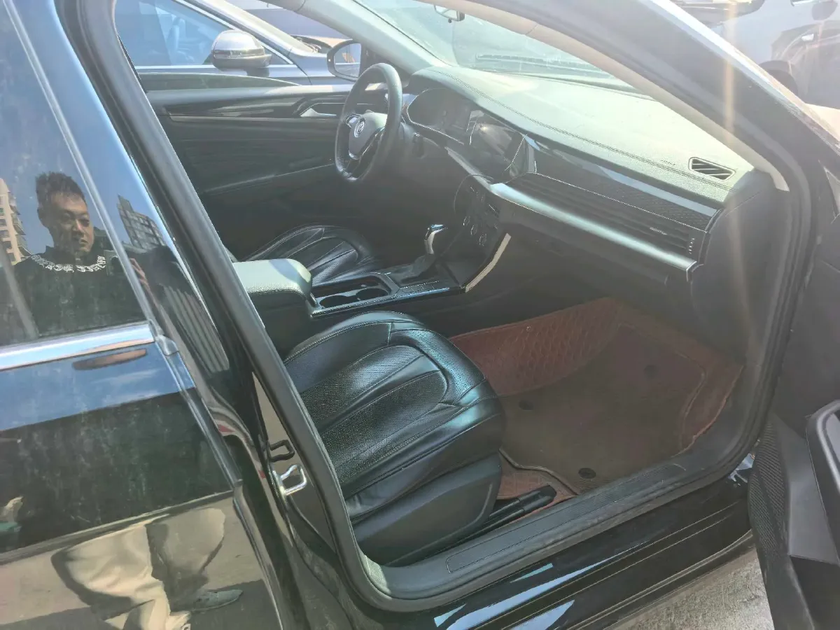 2021 Volkswagen Passat 1.4T 150HP L4 7DCT,autocango,china used car exporter,china ev exporter,chinese used car exporter,chinese used ev exporter