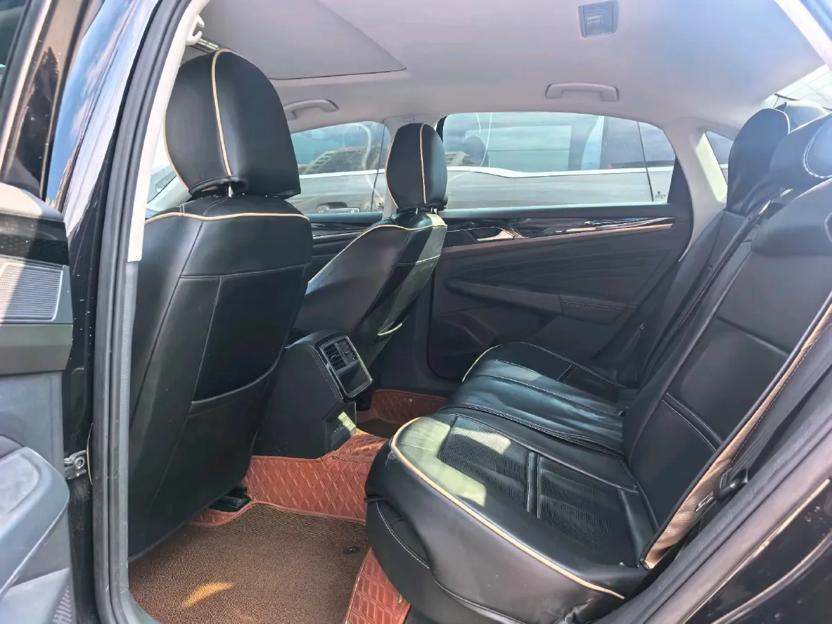 2021 Volkswagen Passat 1.4T 150HP L4 7DCT,autocango,china used car exporter,china ev exporter,chinese used car exporter,chinese used ev exporter