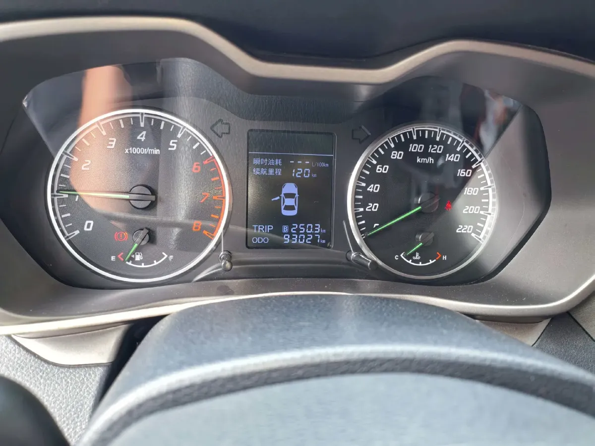 2017 HaiMa M3 1.5L 112HP L4 5MT,autocango,china used car exporter,china ev exporter,chinese used car exporter,chinese used ev exporter