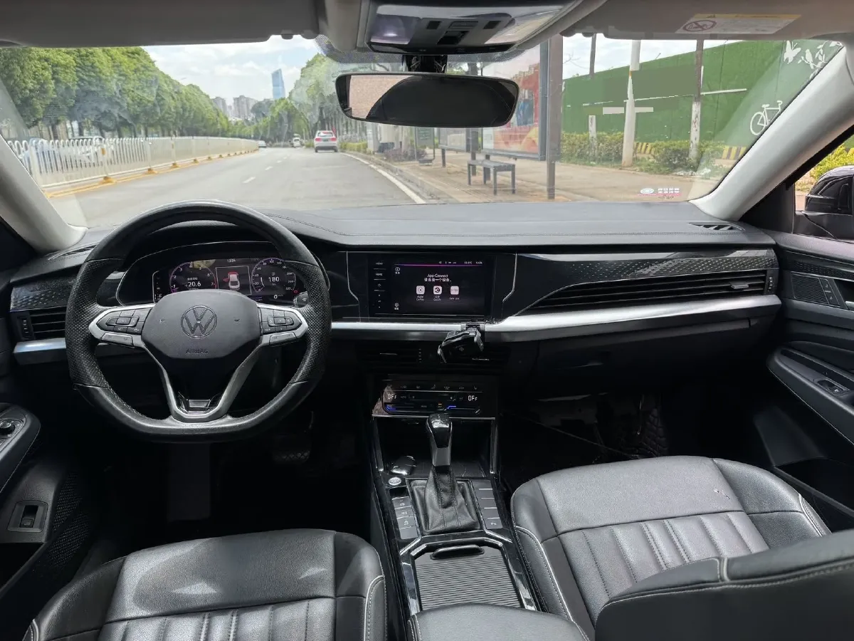 2022 Skoda Kodiak GT 2.0T 186HP L4 7DCT,autocango,china used car exporter,china ev exporter,chinese used car exporter,chinese used ev exporter