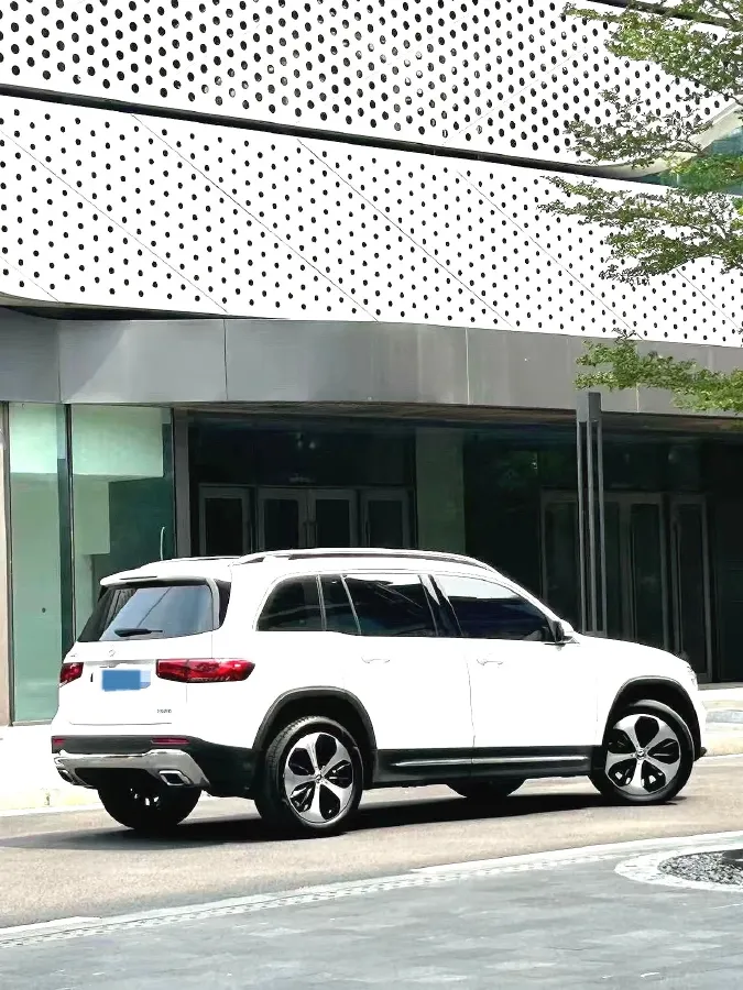 2023 Mercedes-Benz GLB Class 2.0T 190HP L4 8DCT,autocango,china used car exporter,china ev exporter,chinese used car exporter,chinese used ev exporter